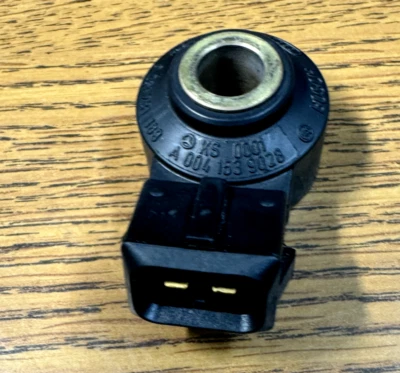 2007-2012 Mercedes GL450 Engine Ignition Knock Detection Sensor OEM - Image 1 of 4