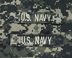 US Navy Tapes (2) Sew-On Silver Letters NWU Type I USN - Imagen 1 de 3