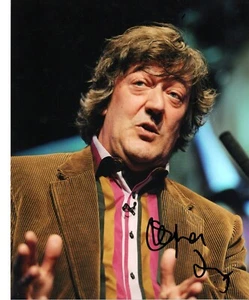 SHERLOCK HOLMES/DOCTOR WHO/THE HOBBIT: STEPHEN FRY SIGNED 10x8 ACTION PHOTO+COA - Picture 1 of 1