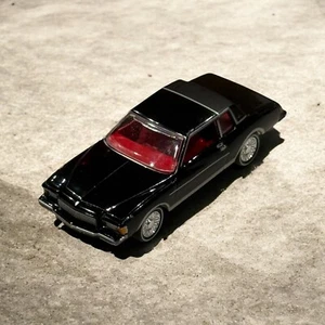 78 Chevy Chevrolet Monte Carlo G Body 1:64 Scale Diorama Diecast Model Car - Imagen 1 de 9