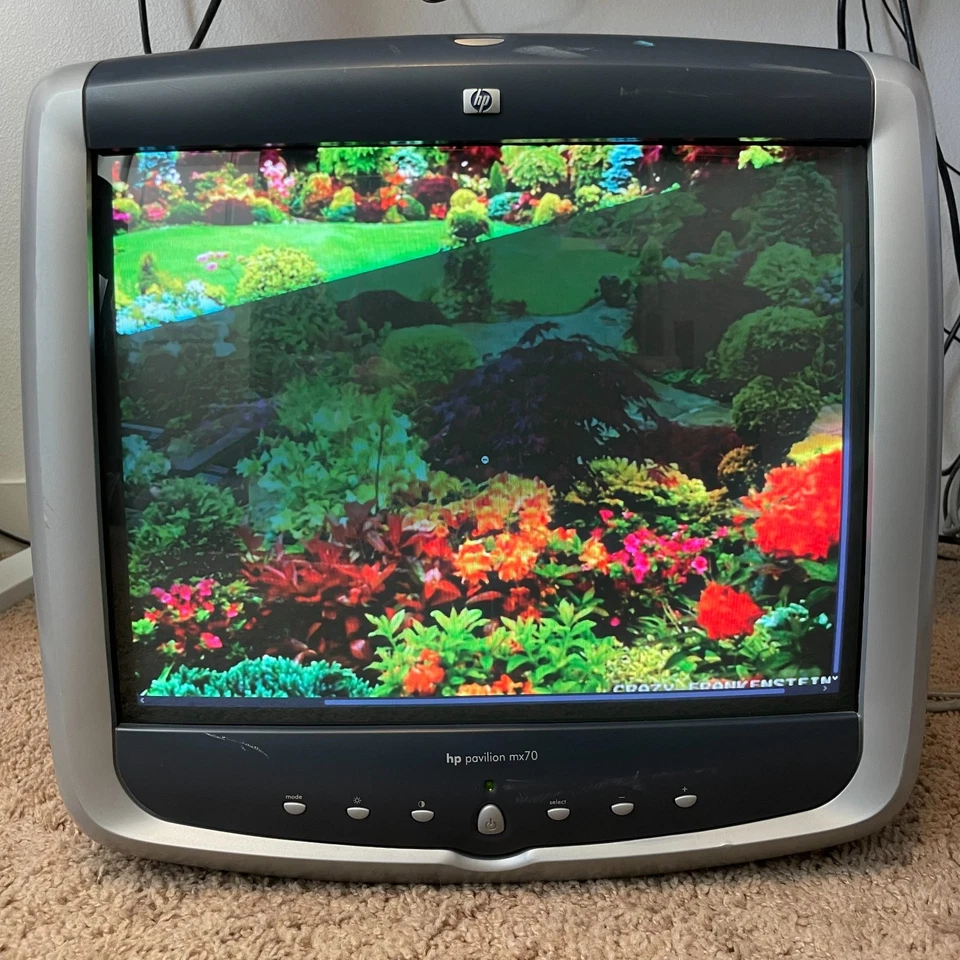 Monitor HP Pavilion mx70 16" CRT VGA Modelo P1283S Gris Foto 1 de 4