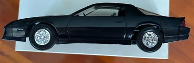 Chevrolet Camaro IROC Z/28 1986 negro vintage concesionario auto de promoción nuevo en caja Foto 1 de 4