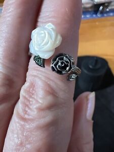 Carved Mother Of Pearl Rose & Bud Wrap Ring. Sterling Silver, Green Cz Size 7.5