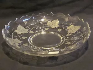 Heisey Plantation Gardenia Bowl with Ivy Etch - Picture 1 of 1