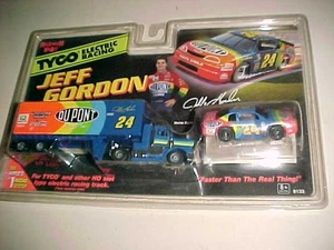 CELONCHELO SELLADO - TYCO SLOT CARS - DUPONT MONTE CARLO y BIG RIG - Imagen 1 de 7