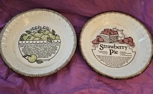 SET 2 piatti torta vintage Royal China Jeannette fragola π & MELA π - Foto 1 di 6