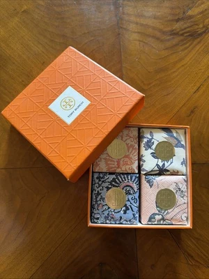 Juego de 4 JABONES DE BAÑO Tory Burch en caja nuevos Foto 1 de 4