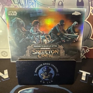 2025 Topps Chrome Star Wars - Skeleton Crew #SC-23 Racing To Save At Attin - Picture 1 of 2