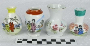 Set of 4 Vintage Made in Japan Mini Miniature Vases (HH) - Picture 1 of 9