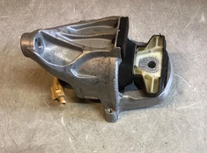 Motorlager vorne oben Audi A4 B9 N/S 16-23 links Beifahrerseite 8W0199371CP - Bild 1 von 6