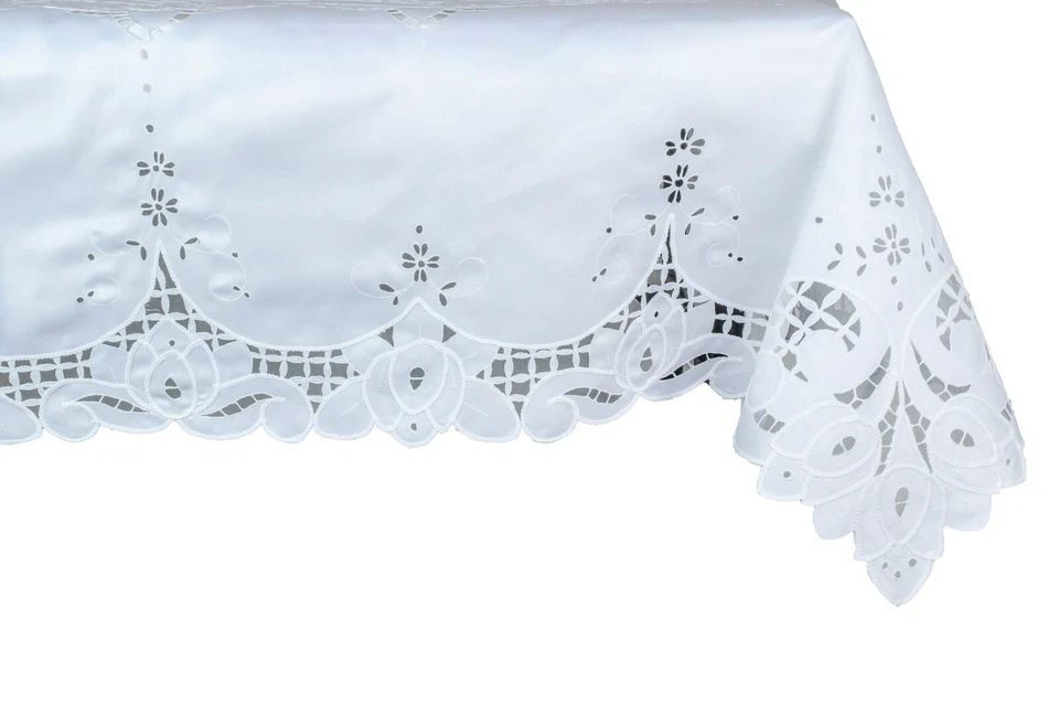 72x108" White  Embroidery Tablecloth 12 Napkins Polyester Wedding Bridal Events - Image 1 of 4