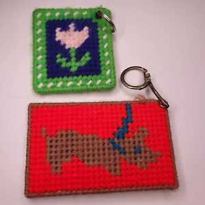De Colección Cachorro Floral Perro Flor Aguja Punto Punto Hecho a Mano Llavero Llavero - Imagen 1 de 3