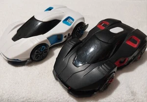 R.E.V. WowWee Battle Pack Robotic Enhanced Smart Car 2 Car Bluetooth Set - Picture 1 of 9
