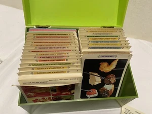 Vintage 1970er Jahre BETTY CROCKER Rezeptkarte Bibliothek Akte grüne Box mit Index Kochbuch - Bild 1 von 7