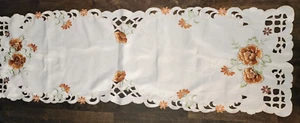 Monica Home Collection Rose Dinning Table Runner Grannycore Holiday - Picture 1 of 8
