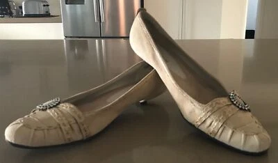 ENZO ANGIOLINI Kitten Heels Shoes Beige Suede Croc Trim Slip On Ladies Size 10 M - image 1 of 4