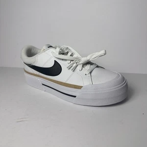 Neu mit Karton Nike Court Legacy Lift Plateau Freizeit Turnschuhe Damen 9,5 weiß schwarz - Bild 1 von 12