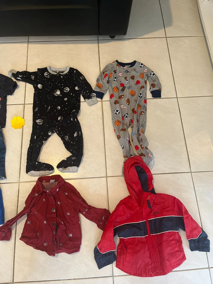Baby Boy Clothes Lot – 4-Piece 12M Sleepers + Jacket + Embroidered Shirt - Immagine 1 di 1