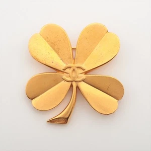 Chanel Coco Mark Clover 95A Brooch GP Gold - Picture 1 of 5