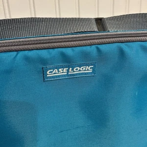 Vintage Case Logic 30 Cassette Tape Holder Teal/Black Nylon Zip Closure - Picture 1 of 5