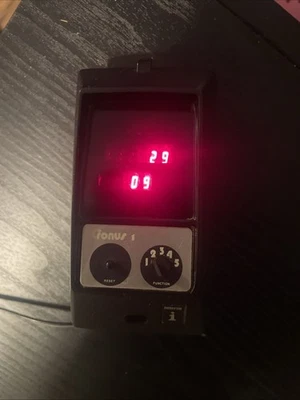 Цифровой секундомер Cronus 1 1970-е от Intersil  - Изображение 1 из 4