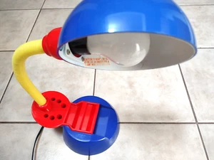 VTG 1980s Postmodern Memphis Style Tricolor Plastic Gooseneck Desk Lamp Red - Picture 1 of 12