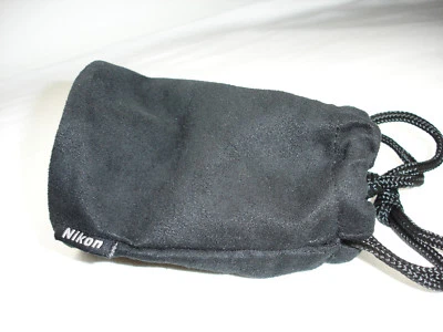 Genuine Nikon CL-0915 Black Soft Lens Case Pouch 18-70 18-135 55-200 Micro 55 40 - Image 1 of 4