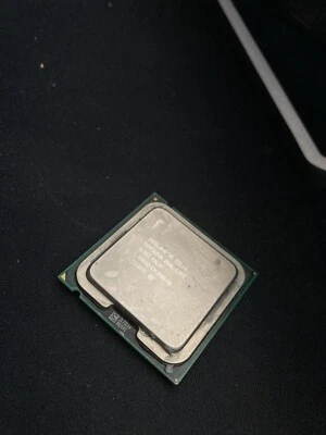 CPU Intel Pentium Dual-Core E2160 Processor 1.80 GHz LGA775 1 MB Cache Tray CPU. - Imagen 1 de 3