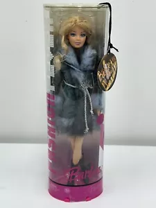 Cappotto invernale BARBIE Fashion Fever 2006 Mattel Barbie pelliccia J1385 - Foto 1 di 6
