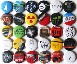 KRAFTWERK Lot 1 Pin Button Anstecker Autobahn Trans Europa Express Das Modell - Bild 1 von 1