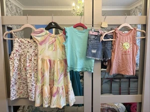Girls, Summer Bundle, Age 4 To 5 Years Dresses, Shorts, Vest Tops - Picture 1 of 5