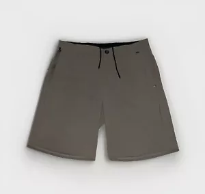 Vuori Shorts Men’s Sz Medium Stretch Performance Active Casual Golf Short Cocoa - Picture 1 of 7
