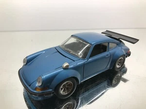 BBURAGO 0102 PORSCHE 911 S -BLUE METALLIC 1:24- GOOD CONDITION - B11 - Picture 1 of 7