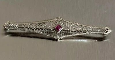 Broche antiguo raro de filigrana Art Deco de oro blanco de 10 k Foto 1 de 4