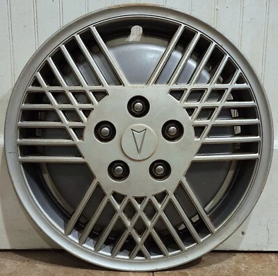 1 оригинальный производитель 1989-91 Pontiac Grand AM Sunbird 6000 14 дюймов колпак колеса крышка #0C 22537537 - Изображение 1 из 4