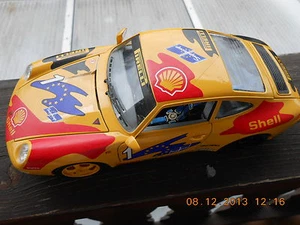da collezione: Porsche Carrera 911 Burago 1:18 Made in Italy 1993 modello più pesante - Foto 1 di 9
