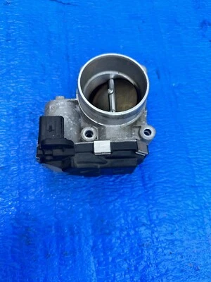 Chevrolet Malibu 2013-2019 carrocería del acelerador AHMYM 71 k millas Foto 1 de 4