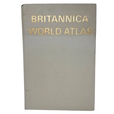 Britannica World Atlas Hardcover Book 1956 Edition Beige Cover Maps Geography Foto 1 de 4
