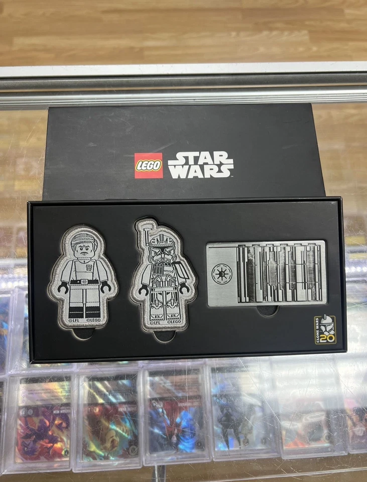 Lego 5008162 Star Wars: UCS Venator GWP - Parches Capitán Rex Administración Yularen Foto 1 de 1