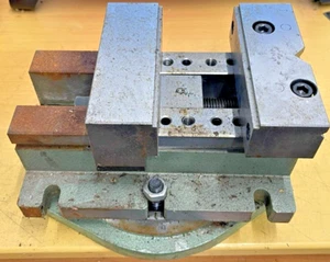 USED HEAVY DUTY MILLING VICE SWIVEL BASE 5-1/2" WIDE JAWS VEE GROOVES - Picture 1 of 6