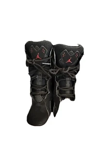 Nike Jordan True Flight, Jugend Jungen Größe 3y, 343796-003, schwarz mit rotem Besatz - Bild 1 von 7