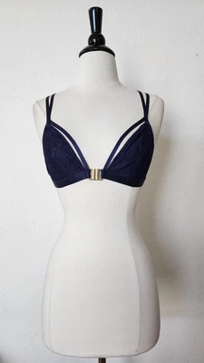 Urban Outfitters Bralette Novo Tamanho Azul Marinho Renda Transparente Tiras Sexy - Imagem 1 de 4