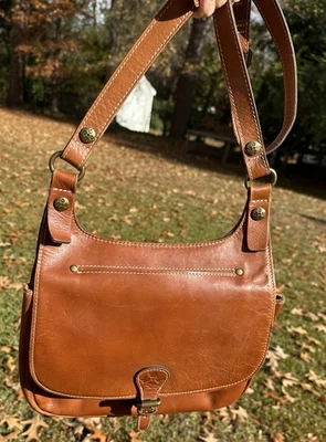 Bolso Patricia Nash London Saddle Cuero Heritage Tostado Vegetal A+ 34 Foto 1 de 4