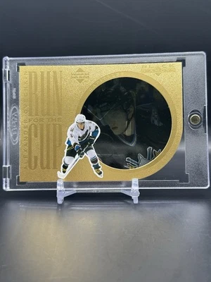 2007-08 UD Black Diamond Alex Ovechkin Run For The Cup Gold #CUP21 Foto 1 de 2