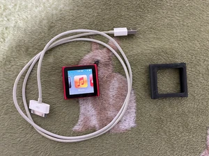 Apple iPod nano 6th Generation (PRODUCT) RED (16GB) Model MC699 - Picture 1 of 4