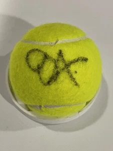 Pelota de tenis Ons Jabeur firmada por Wimbledon Slazenger JSA autografiada a - Imagen 1 de 2