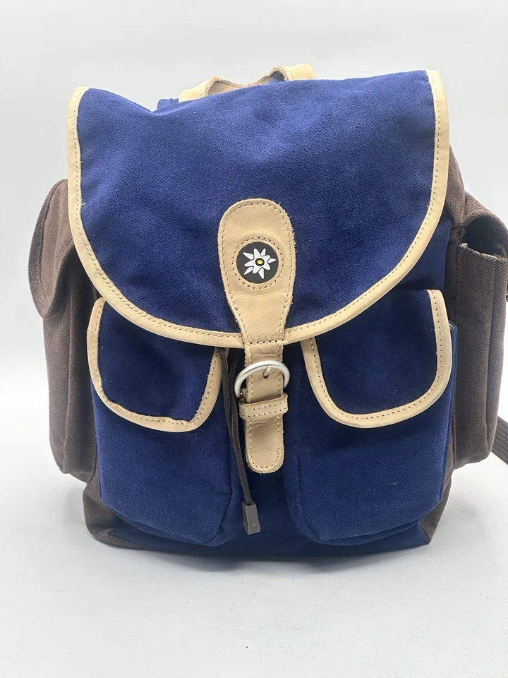 Mochila Sherpani Vida Bucket con Cordón y Cierre de Solapa Micro-Gamuza Foto 1 de 4