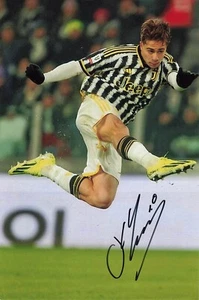 Kenan Yildiz UH (20x30cm / 10x8" ) JUVENTUS Autogramm signed PHOTO PROOF GF65 - Picture 1 of 2