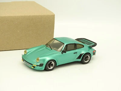MRF Kit Montato Resina 1/43 - Porsche 911 934 TURBO Verde - Immagine 1 di 2