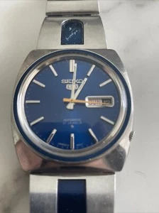 Vintage Seiko 5 automatic day date 6119 8490 Japan Blue w Original Enamel Band - Picture 1 of 9